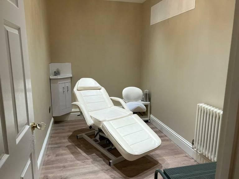 ZappAds Beauty rooms to rent